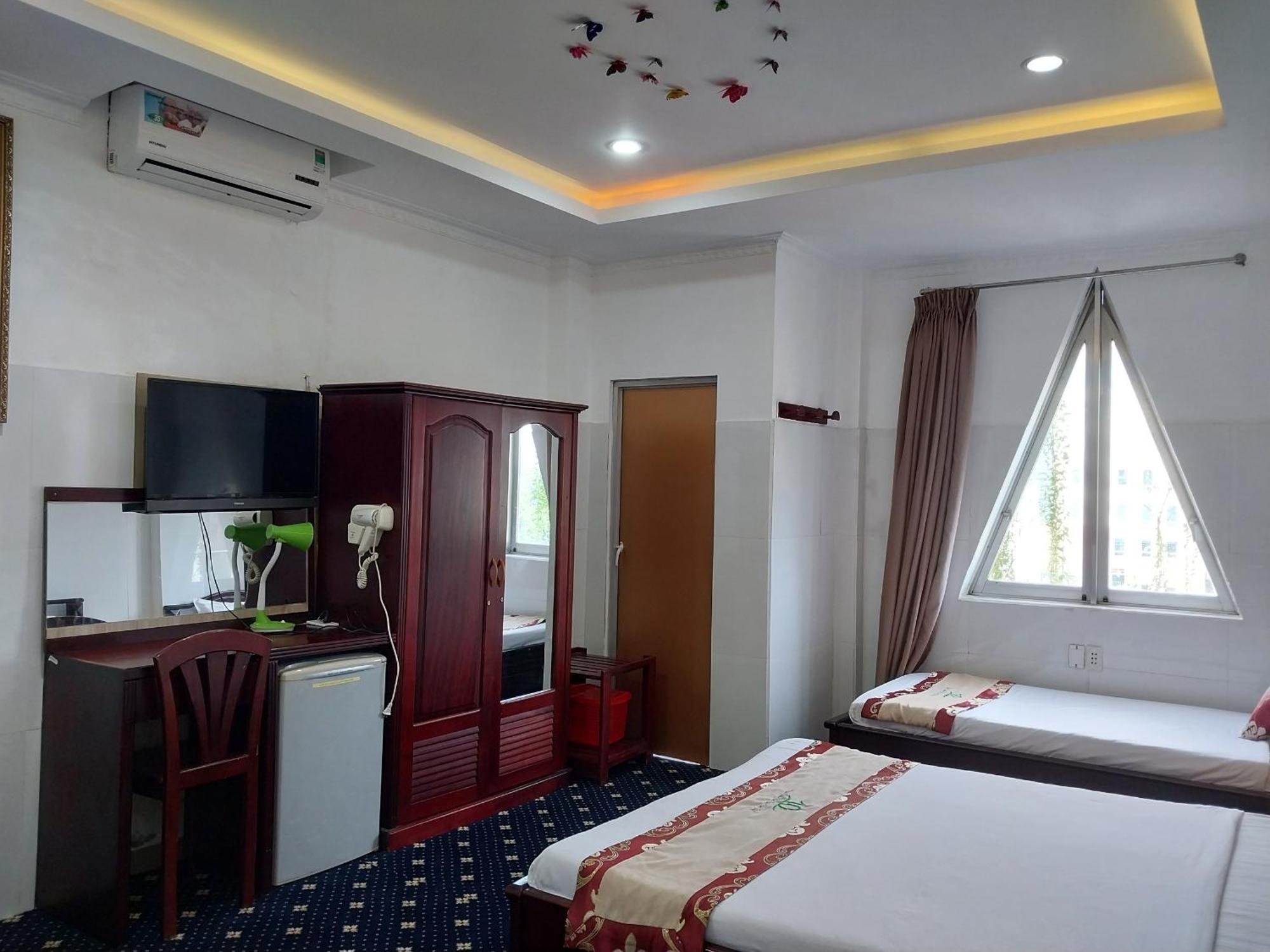 Nhat Quy Hotel Tay Ninh Exteriör bild