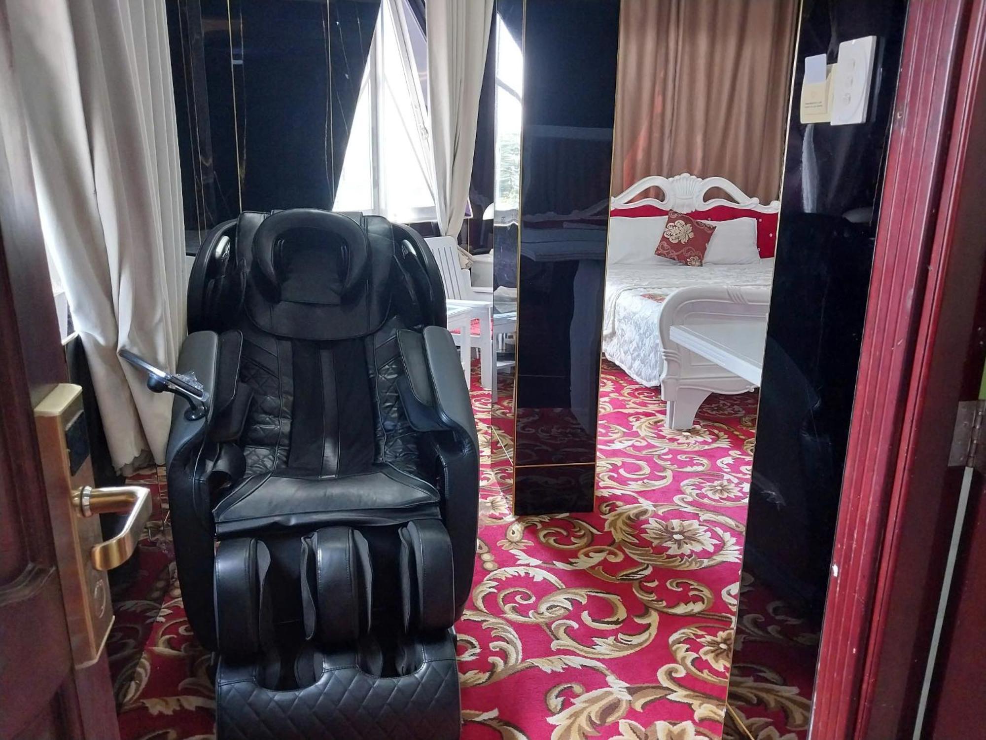 Nhat Quy Hotel Tay Ninh Exteriör bild