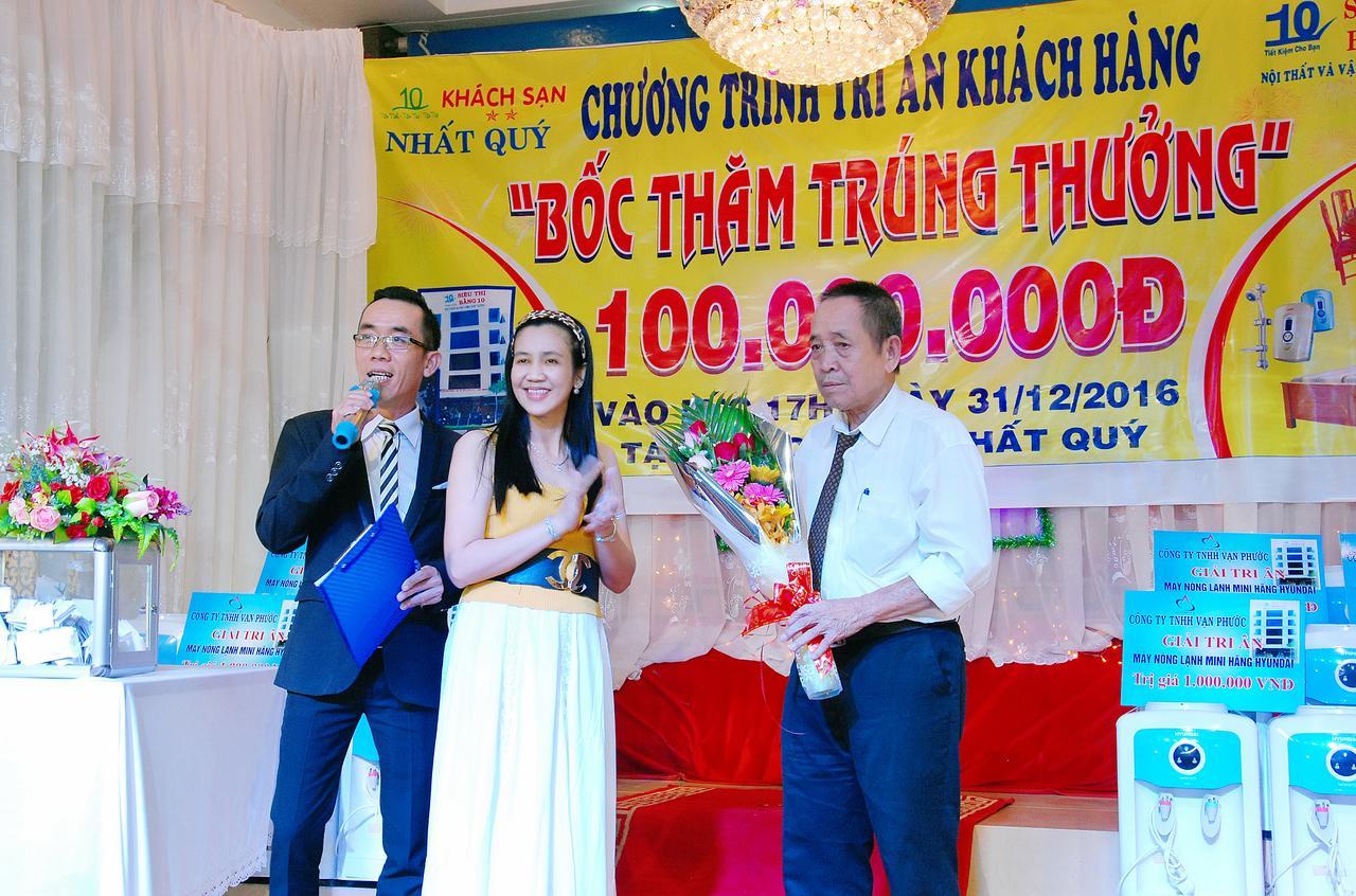 Nhat Quy Hotel Tay Ninh Exteriör bild